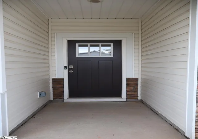 Photo 3 of Single family home for sale at 331 Glass Rd, Piedmont, SC 29673 | MLS# 1604875 | Listing updated on 2026-09-28