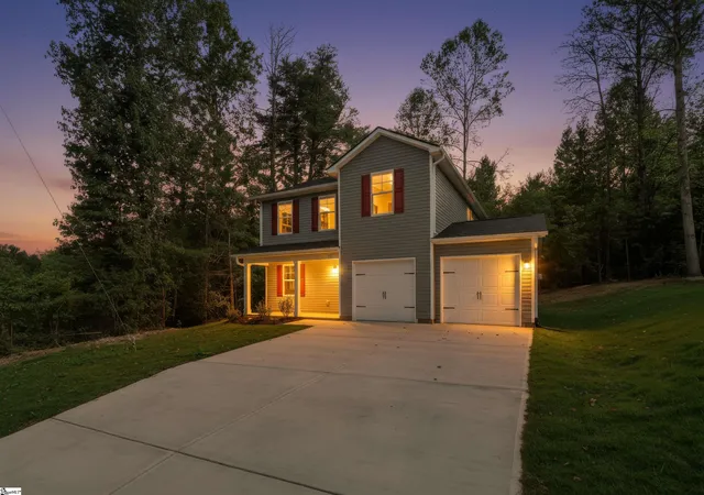 Photo 1 of Single family home for sale at 218 Hamilton St, Easley, SC 29640 | MLS# 1601837 | Listing updated on 2026-10-27