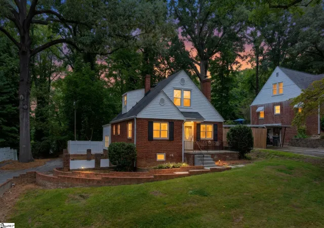 Photo 1 of Single family home for sale at 218 Mcmakin Dr, Greenville, SC 29617 | MLS# 1603990 | Listing updated on 2026-10-05