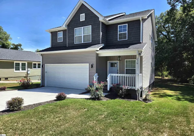 Photo 1 of Single family home for sale at 219 Maloy St, Greenville, SC 29601 | MLS# 1603617 | Listing updated on 2026-09-11