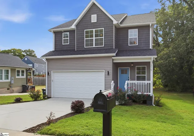 Photo 1 of Single family home for sale at 219 Maloy St, Greenville, SC 29601 | MLS# 1603617 | Listing updated on 2026-10-06
