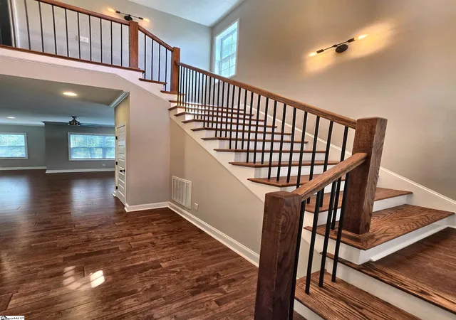 Photo 2 of Single family home for sale at 219 Maloy St, Greenville, SC 29601 | MLS# 1603617 | Listing updated on 2026-09-11