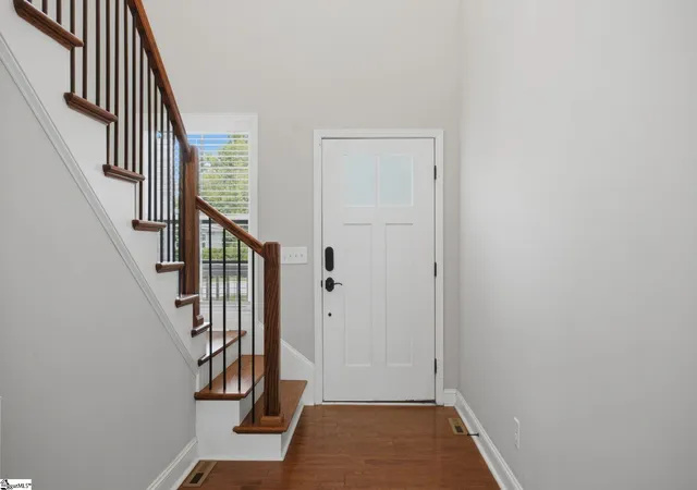 Photo 3 of Single family home for sale at 219 Maloy St, Greenville, SC 29601 | MLS# 1603617 | Listing updated on 2026-10-06