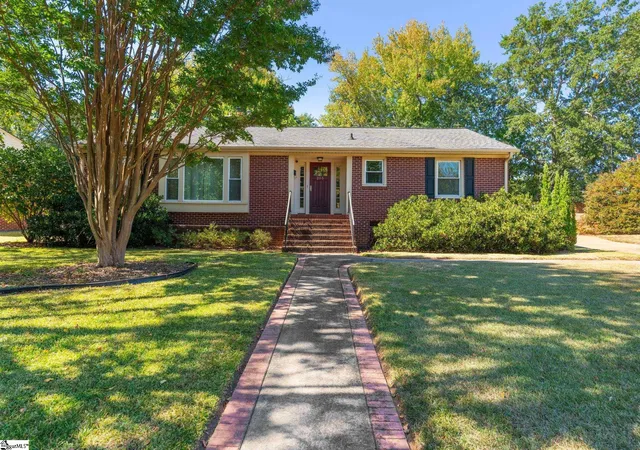 Photo 1 of Single family home for sale at 215 Alpine Way, Greenville, SC 29609 | MLS# 1606383 | Listing updated on 2026-10-13