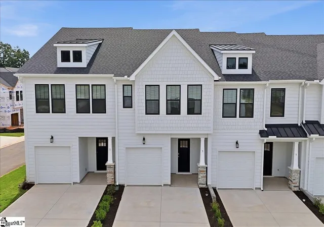 Photo 1 of Townhouse for sale at 3 Hagen Ln, Simpsonville, SC 29681 | MLS# 1606253 | Listing updated on 2026-10-09