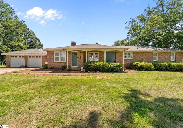 Photo 2 of Sale Pending at 900 Old River Rd, Piedmont, SC 29673 | MLS# 1602848 | Listing updated on 2026-09-14