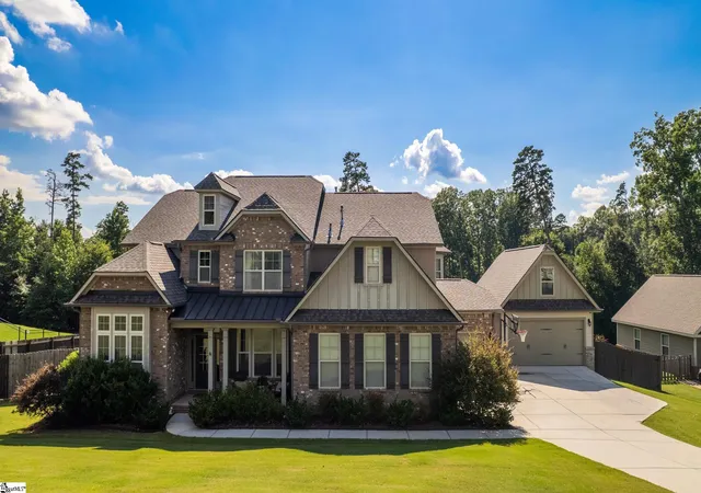 Photo 2 of Single family home for sale at 5 Vineyard Wy, Williamston, SC 29697 | MLS# 1598103 | Listing updated on 2026-09-15