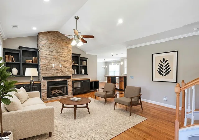 Photo 2 of Single family home for sale at 208 Quercus Run, Fountain Inn, SC 29644 | MLS# 1604703 | Listing updated on 2026-10-17