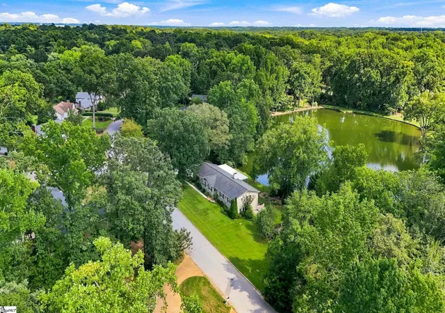 Photo 41 of Single family home for sale at 110 Stonehedge Dr, Greenville, SC 29615 | MLS# 1603334 | Listing updated on 2026-10-02