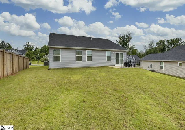 Photo 4 of Single family home for sale at 59 Timberwild Dr, Greenville, SC 29605 | MLS# 1600817 | Listing updated on 2026-09-03