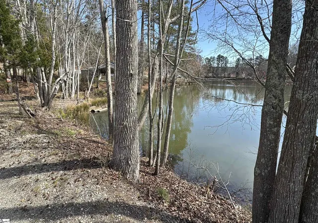 Photo 1 of Single family home for sale at 134 Carlton St, Greenwood, SC 29649 | MLS# 1606419 | Listing updated on 2026-10-12