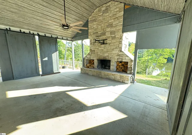 Photo 3 of Single family home for sale at 134 Carlton St, Greenwood, SC 29649 | MLS# 1606419 | Listing updated on 2026-10-12