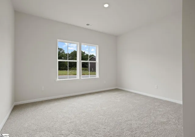 Photo 3 of Single family home for sale at 204 White Fields Ave, Fountain Inn, SC 29644 | MLS# 1601587 | Listing updated on 2026-09-25