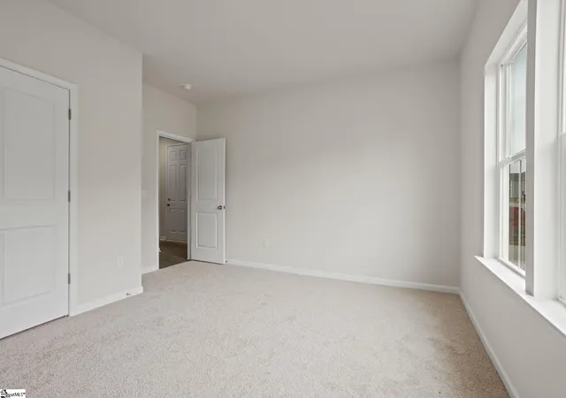 Photo 3 of Single family home for sale at 204 White Fields Ave, Fountain Inn, SC 29644 | MLS# 1601587 | Listing updated on 2026-09-25
