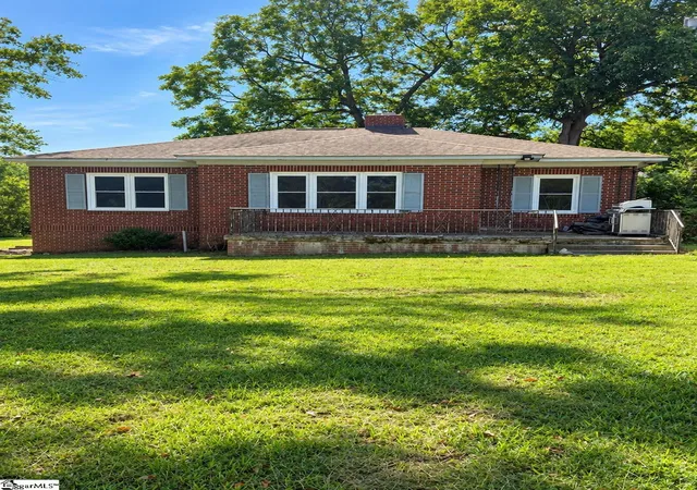 Photo 1 of Single family home for sale at 17924 Highway 25, Ware Shoals, SC 29692 | MLS# 1603713 | Listing updated on 2026-09-15