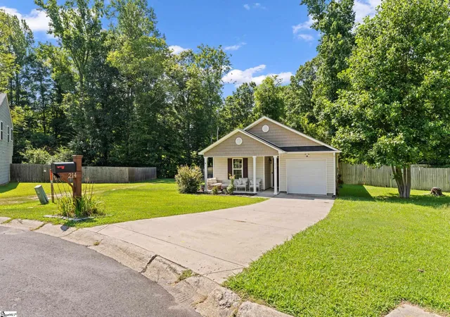 Photo 3 of Single family home for sale at 214 Old Timber Rd, Woodruff, SC 29388 | MLS# 1599717 | Listing updated on 2026-09-03