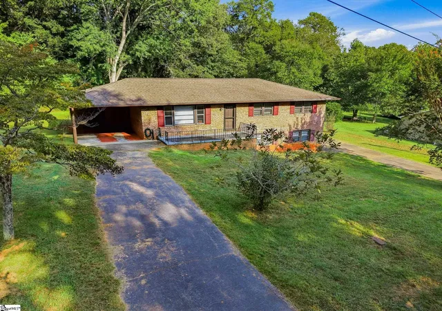 Photo 1 of Single family home for sale at 108 Apple Dr, Liberty, SC 29657 | MLS# 1604506 | Listing updated on 2026-09-23
