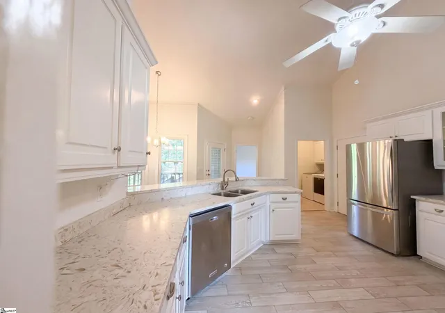 Photo 2 of Single family home for sale at 189 Victoria Dr, Inman, SC 29349 | MLS# 1603137 | Listing updated on 2026-09-10