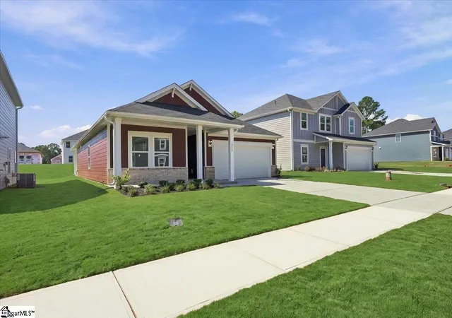 Photo 2 of Single family home for sale at 1022 Southwell Dr, Anderson, SC 29624 | MLS# 1598669 | Listing updated on 2026-09-11