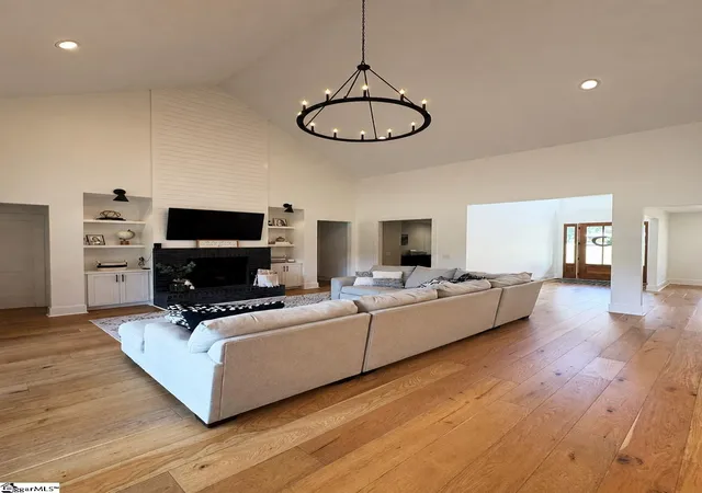 Photo 2 of Single family home for sale at 269 Gum Springs Rd, Taylors, SC 29687 | MLS# 1602672 | Listing updated on 2026-09-02