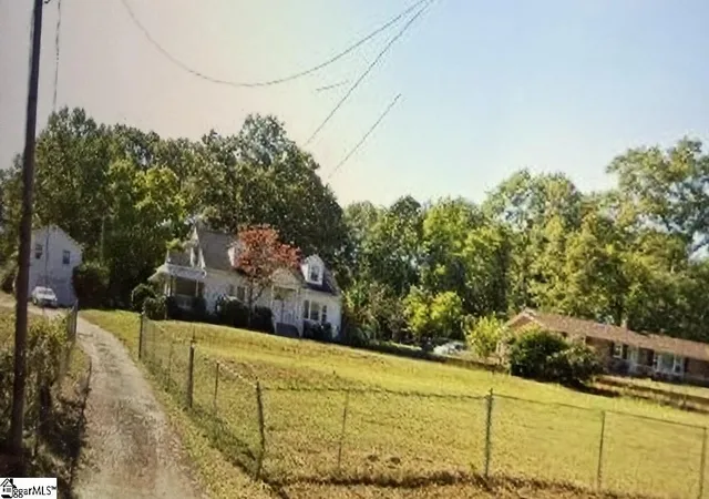 Photo 2 of Single family home for sale at 2819 Poinsett Hwy, Greenville, SC 29609 | MLS# 1602760 | Listing updated on 2026-09-02