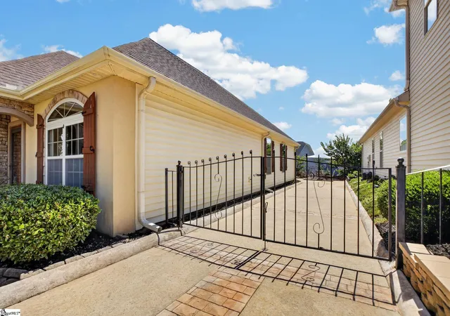 Photo 39 of Single family home for sale at 116 Bur Oak Dr, Taylors, SC 29687 | MLS# 1603490 | Listing updated on 2026-09-11