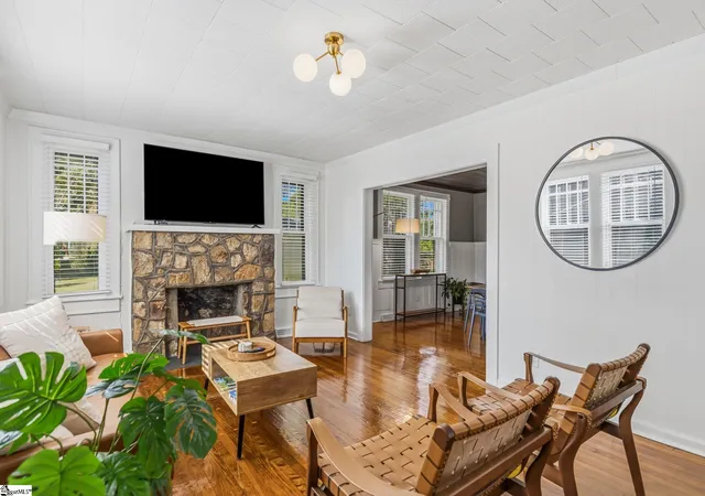 Photo 3 of Single family home for sale at 2009 State Park Rd, Greenville, SC 29609 | MLS# 1603576 | Listing updated on 2026-09-11