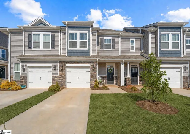 Photo 1 of Townhouse for sale at 433 Yellow Fox Rd, Greer, SC 29650 | MLS# 1601904 | Listing updated on 2026-09-09