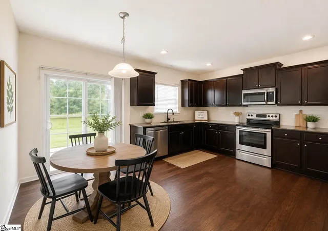 Photo 4 of Single family home for sale at 210 Addlestone Cir, Fountain Inn, SC 29644 | MLS# 1602772 | Listing updated on 2026-09-05
