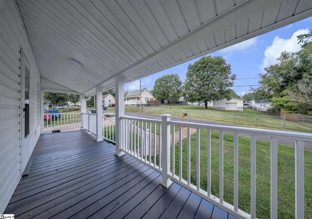 Photo 3 of Single family home for sale at 6 Allen St, Pelzer, SC 29669 | MLS# 1602954 | Listing updated on 2026-09-08