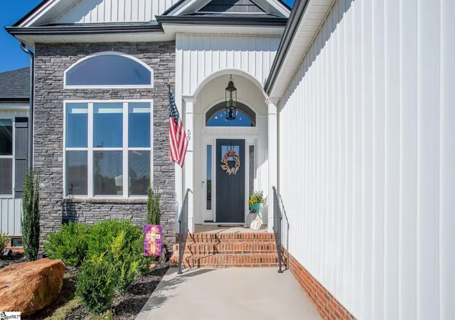 Photo 3 of Single family home for sale at 59 Worthmore Ct, Travelers Rest, SC 29690 | MLS# 1606328 | Listing updated on 2026-10-22