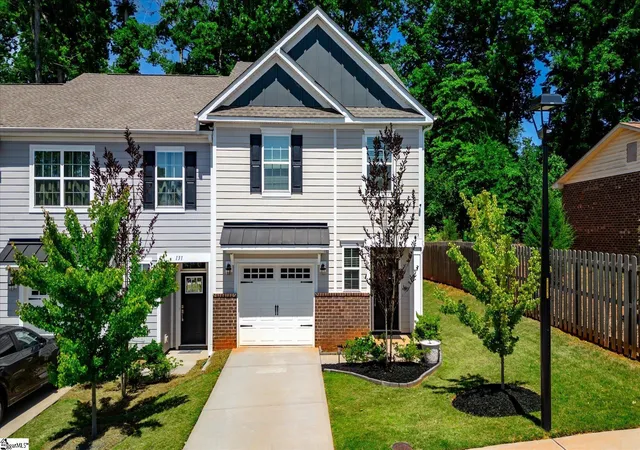 Photo 3 of Townhouse for sale at 133 Wethington Way, Travelers Rest, SC 29690 | MLS# 1604222 | Listing updated on 2026-09-18