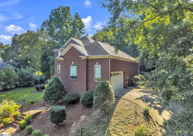 Photo 3 of Single family home for sale at 643 Mount Vernon Ln, Duncan, SC 29334 | MLS# 1603322 | Listing updated on 2026-09-13