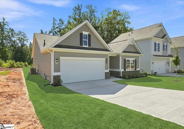 Photo 2 of Single family home for sale at 1219 Canterfield Pl, Spartanburg, SC 29307 | MLS# 1596574 | Listing updated on 2026-09-10