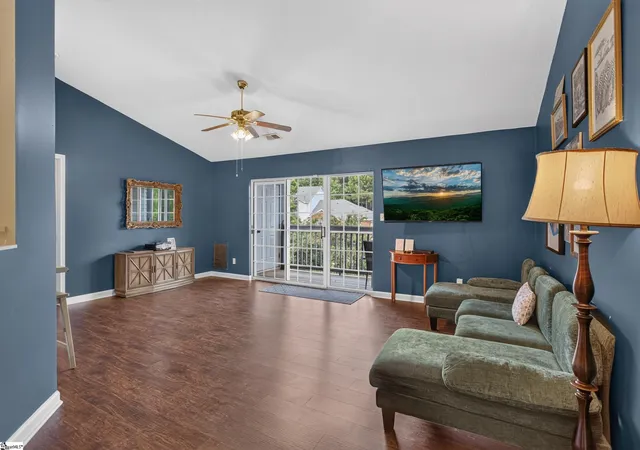 Photo 2 of Sale Pending at 151 Wexford Dr #Unit 302, Anderson, SC 29621 | MLS# 1589055 | Listing updated on 2026-10-01