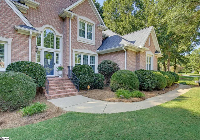Photo 3 of Sale Pending at 205 Alender Way, Simpsonville, SC 29681 | MLS# 1602798 | Listing updated on 2026-09-06