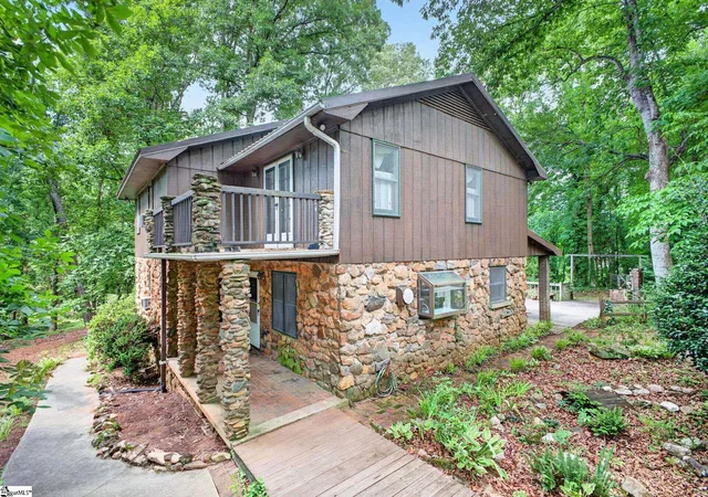 Photo 3 of Single family home for sale at 769 Cool Creek Dr, Greer, SC 29651 | MLS# 1596424 | Listing updated on 2026-09-14