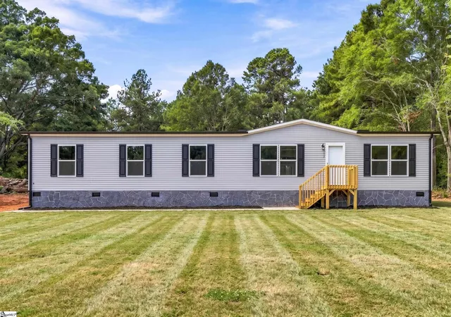 Photo 1 of Manufactured home for sale at 2326 Highway 221 S, Laurens, SC 29360 | MLS# 1603883 | Listing updated on 2026-09-16