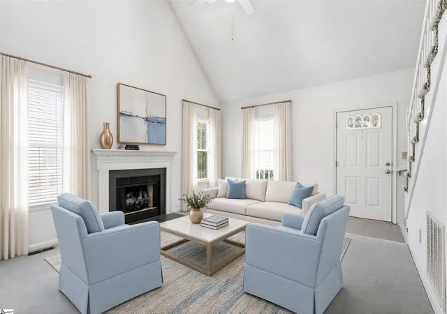 Photo 3 of Single family home for sale at 1024 Summit Dr, Greenville, SC 29609 | MLS# 1599293 | Listing updated on 2026-09-10