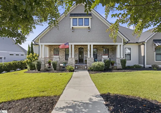 Photo 1 of Single family home for sale at 201 Braxton Meadow Dr, Simpsonville, SC 29681 | MLS# 1604737 | Listing updated on 2026-10-24