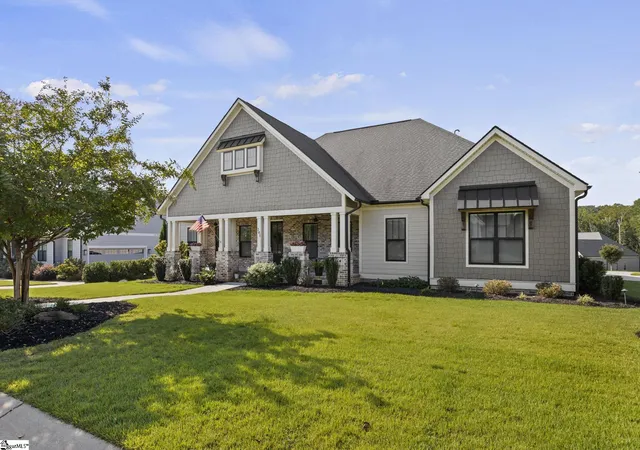 Photo 2 of Single family home for sale at 201 Braxton Meadow Dr, Simpsonville, SC 29681 | MLS# 1604737 | Listing updated on 2026-10-24