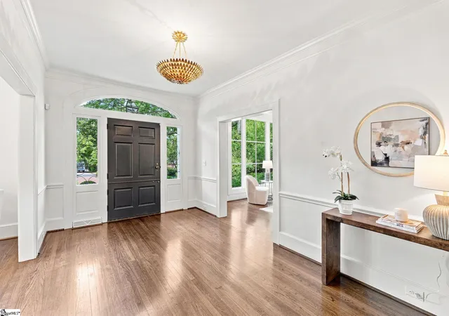 Photo 3 of Single family home for sale at 18 Sirrine Dr, Greenville, SC 29605 | MLS# 1597923 | Listing updated on 2026-09-29