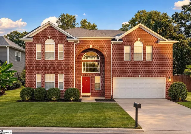 Single family home for sale at 111 Roberts Hl Dr, Taylors, SC 29687 | MLS# 1603343