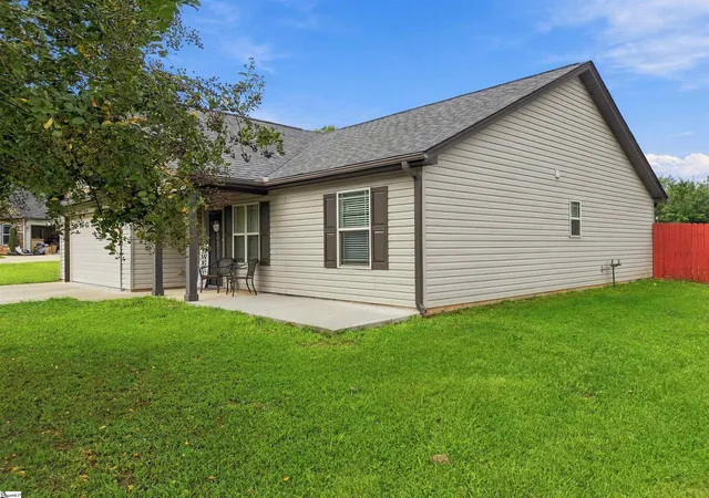Photo 4 of Single family home for sale at 146 Gibbs Rd, Wellford, SC 29385 | MLS# 1604052 | Listing updated on 2026-09-19