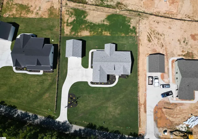 Photo 2 of Single family home for sale at 32 Quail Rd, Gray Court, SC 29645 | MLS# 1599039 | Listing updated on 2026-09-09