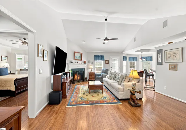 Photo 3 of Single family home for sale at 109 Ridge Pointe, Greenwood, SC 29649 | MLS# 1603710 | Listing updated on 2026-09-21