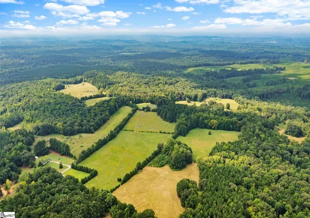 Photo 2 of Sale Pending at 1496 Dixon Rd, Laurens, SC 29360 | MLS# 1602165 | Listing updated on 2026-09-02