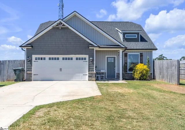 Photo 1 of Single family home for sale at 141 Cochran Rd, Inman, SC 29349 | MLS# 1603622 | Listing updated on 2026-09-13