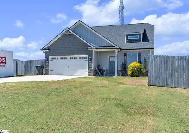 Photo 2 of Single family home for sale at 141 Cochran Rd, Inman, SC 29349 | MLS# 1603622 | Listing updated on 2026-09-13