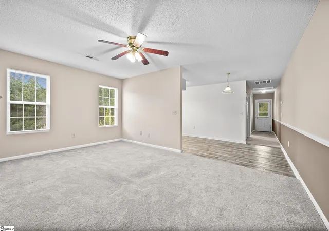 Photo 4 of Townhouse for sale at 553 Memorail Dr Ext #M, Greer, SC 29651 | MLS# 1606428 | Listing updated on 2026-10-12